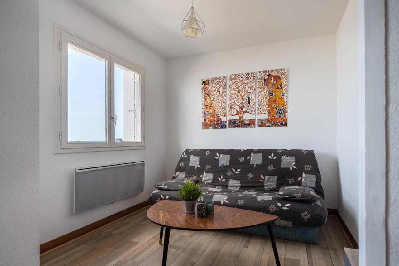 Charmant Appartement Face A La Mer Avec Balcon Houlgate Buitenkant foto